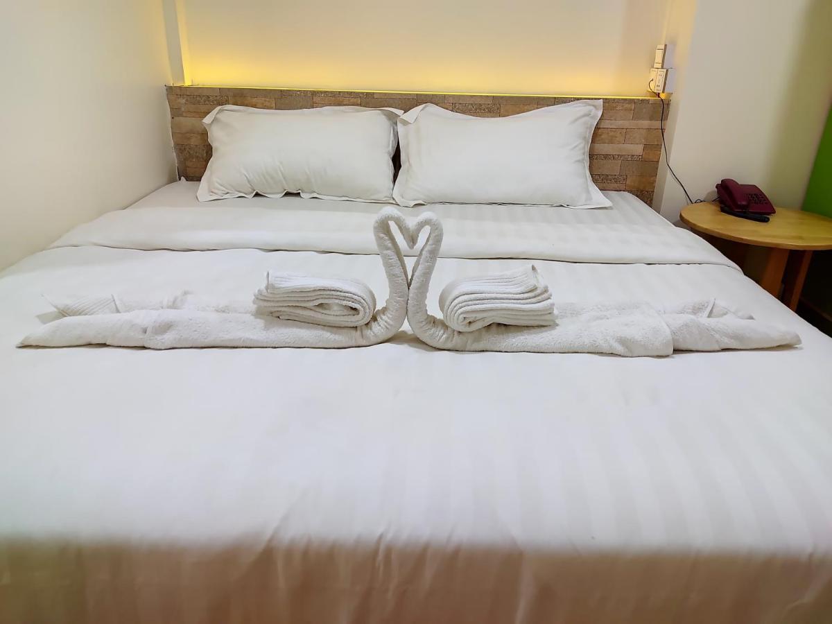 November Hostel Rangun Kültér fotó