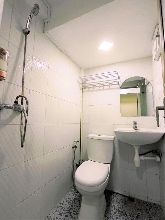 November Hostel Rangun Kültér fotó