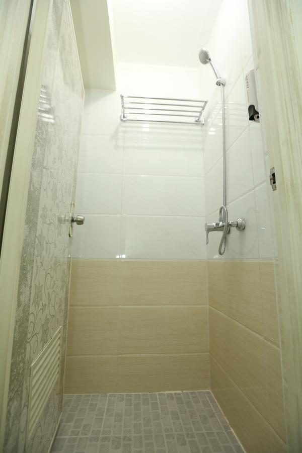 November Hostel Rangun Kültér fotó